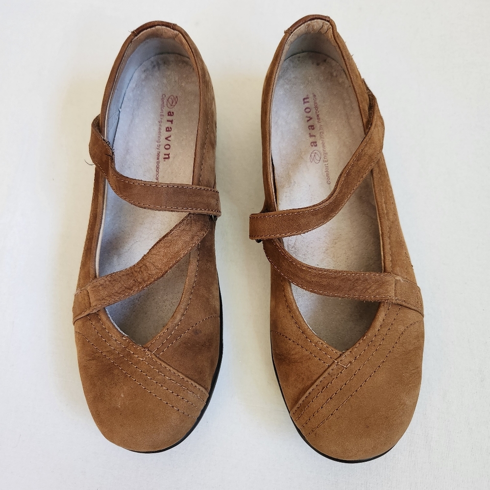 Aravon comfort shoes strap strappy closure tan suede leather size 9